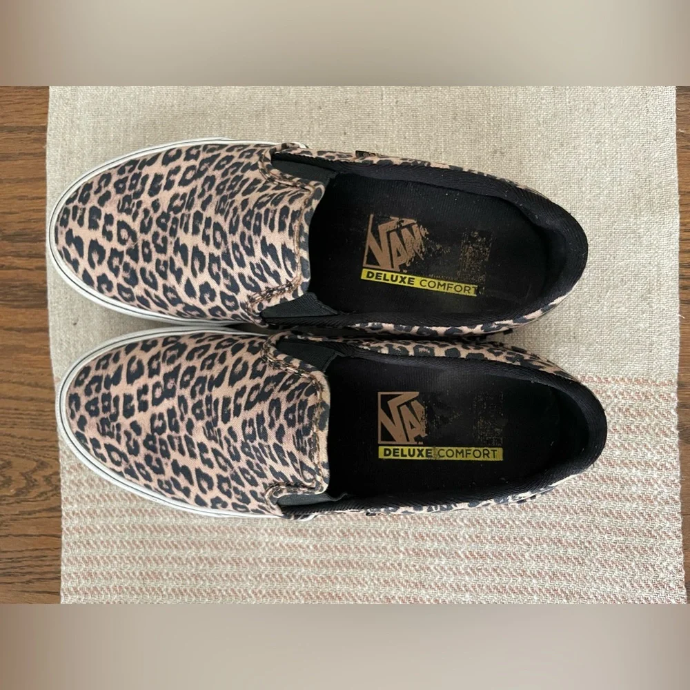 Vans leopard print slip ons size 7.5 - Picture 4 of 6